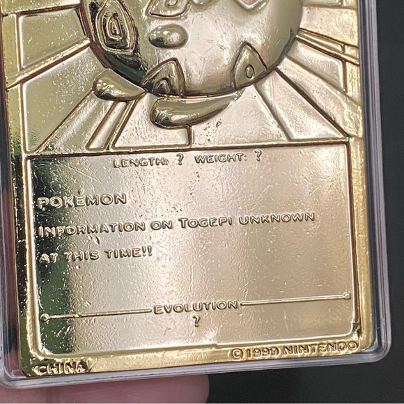 POKÉMON Special Edition Togepi 23k Gold-plated Trading Card w/ COA - Picture 7 of 11
